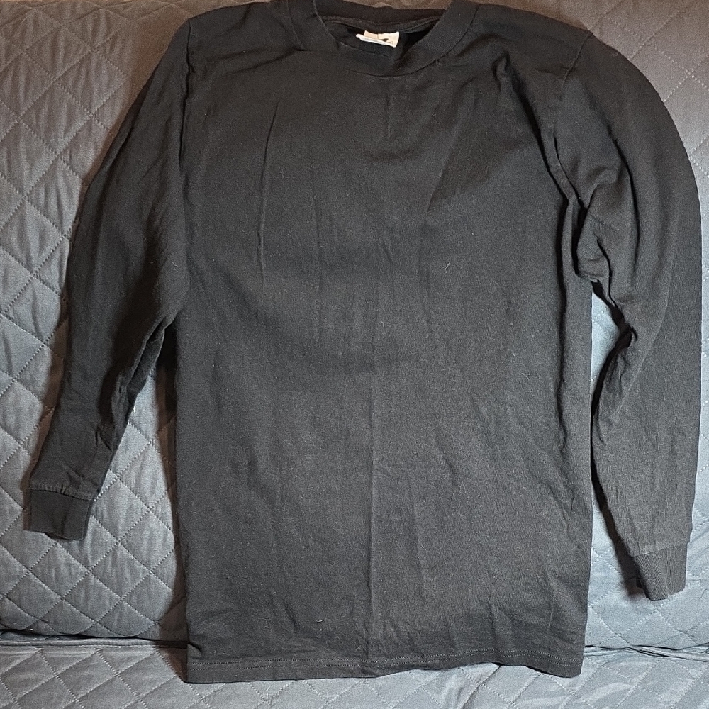 Classic Black Long Sleeve Tee Sz Small